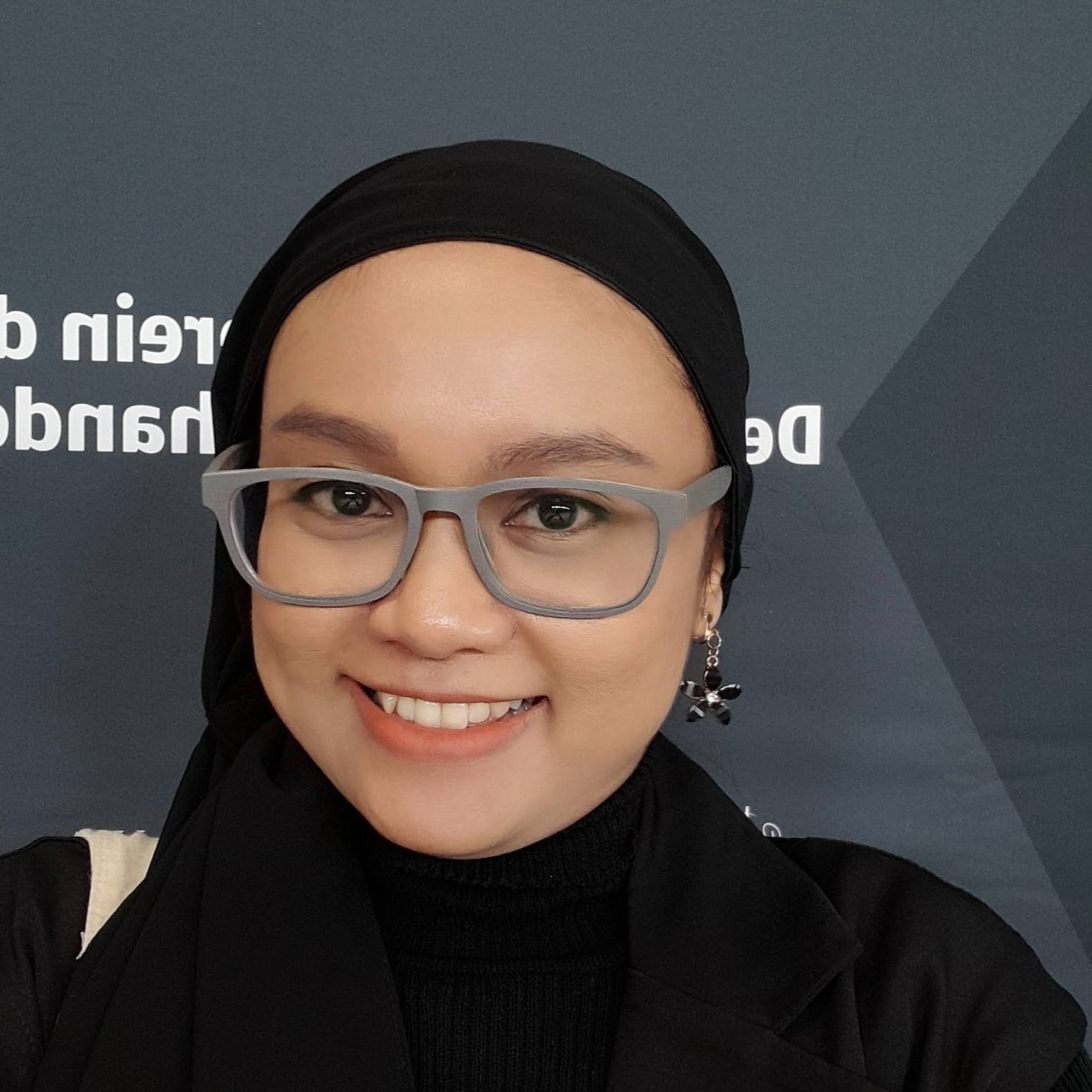 Tiya Hapitiawati 
