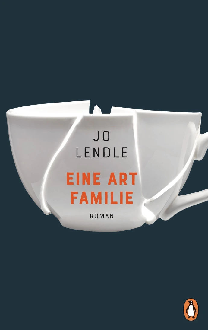 Eine Art Familie [A Kind of Family]
